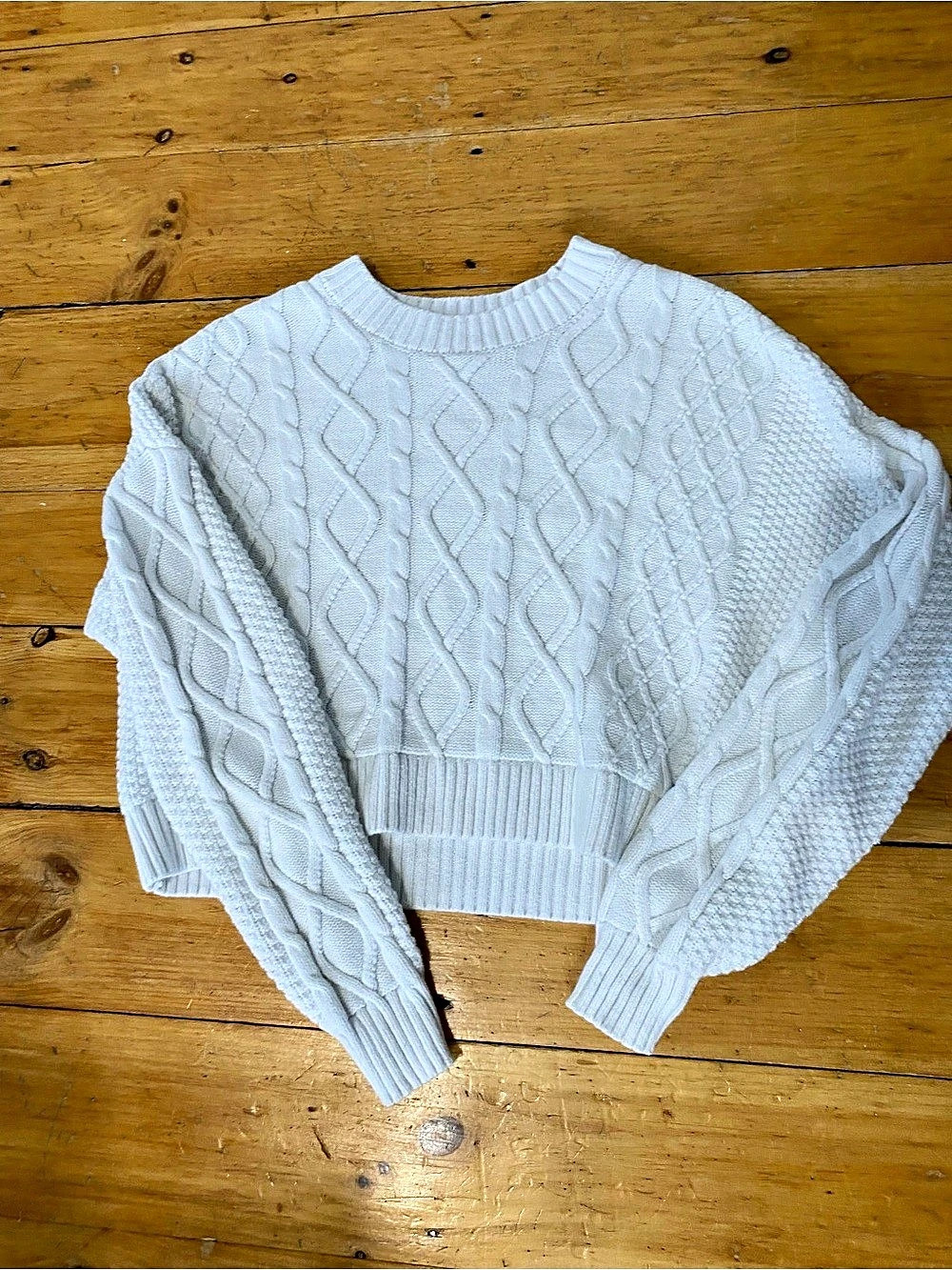 Hollister Cable-Knit Icon Crew Sweater Crewneck Sweater Size XS